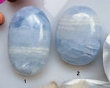 Pebble medium calcite blue Polished stone Pocket stone Lithotherapy and well-being stone Love stone